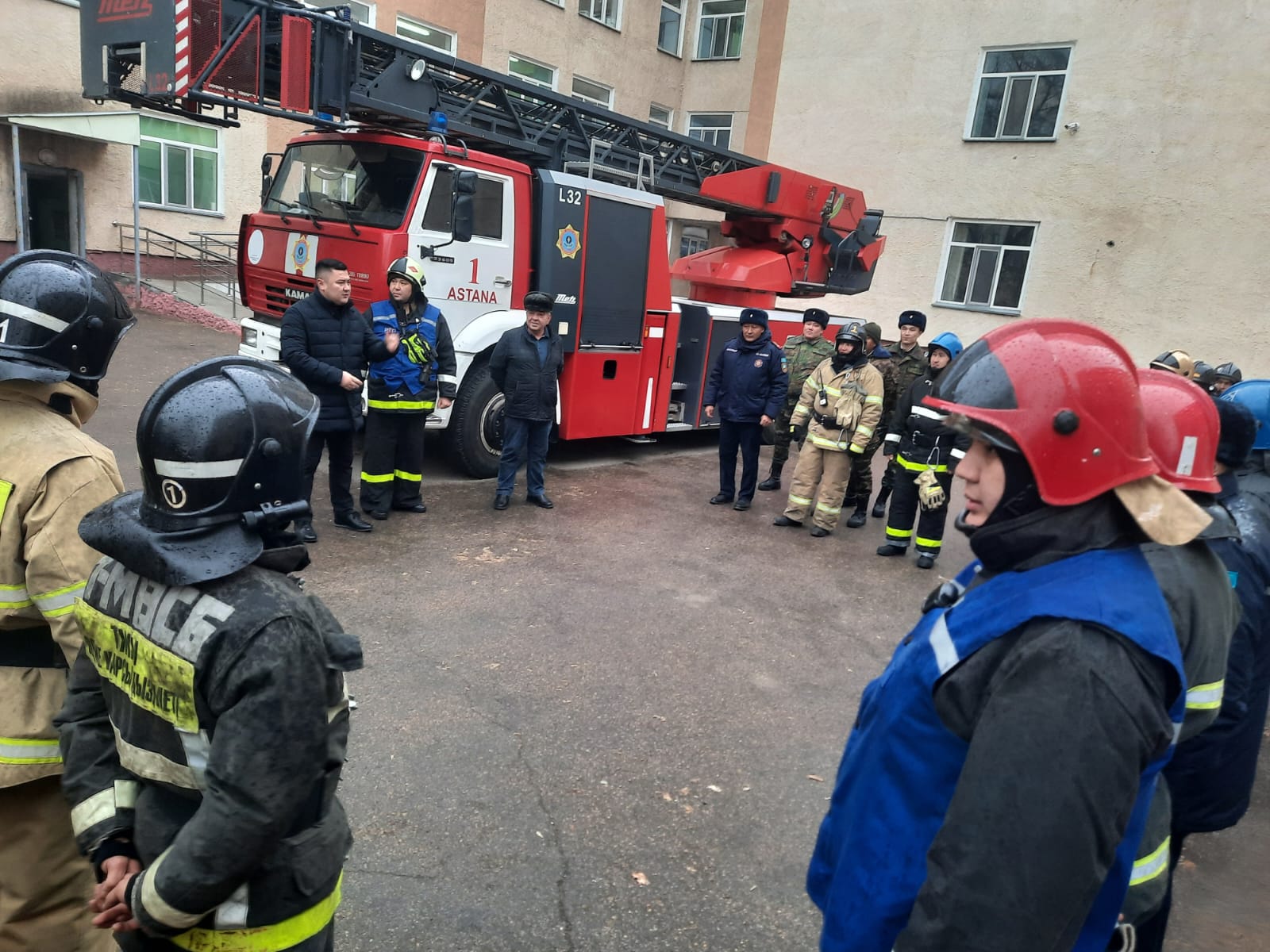 В ГКП на ПХВ "Городской перинатальный центр" были проведены плановые, противопожарные, тактические учения